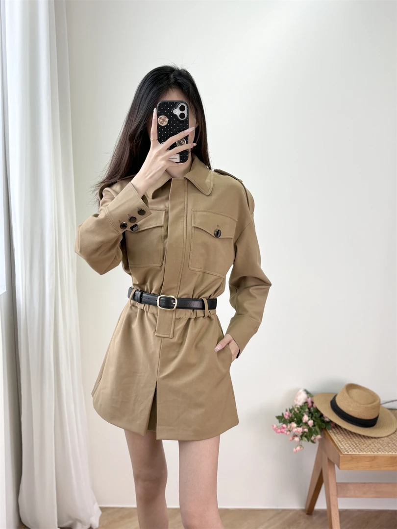 干练利落丨2025早秋新款卡其色翻领工装收腰显瘦长袖连体裤短裙女