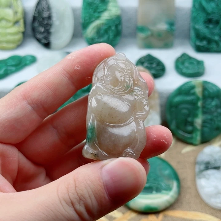 未镶嵌独山玉颈饰