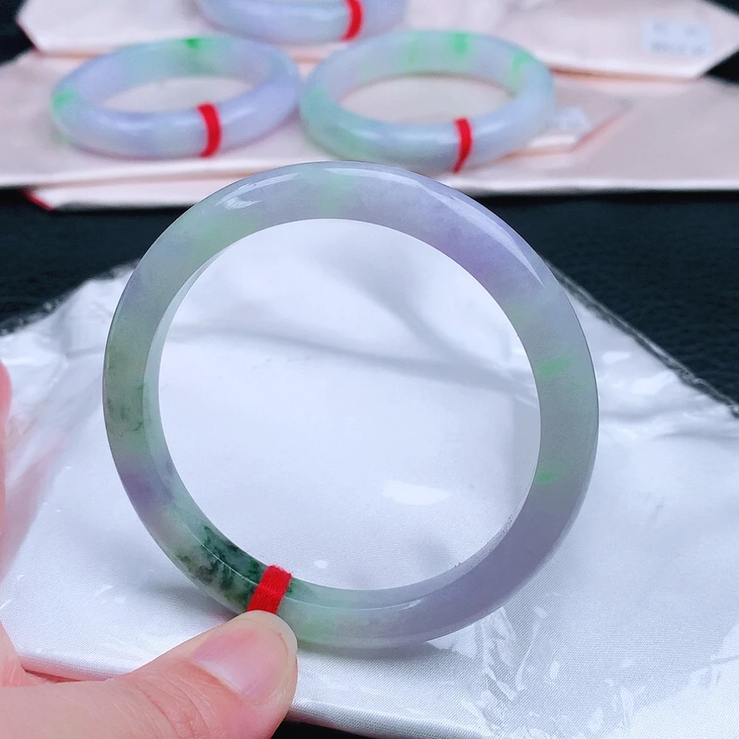 未镶嵌手镯翡翠。。