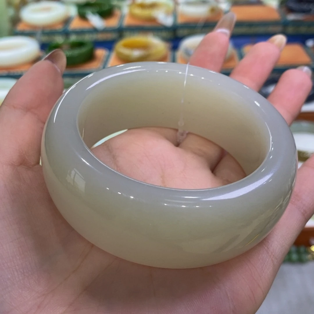 和田玉手镯未镶嵌青海冰底藕粉56/57