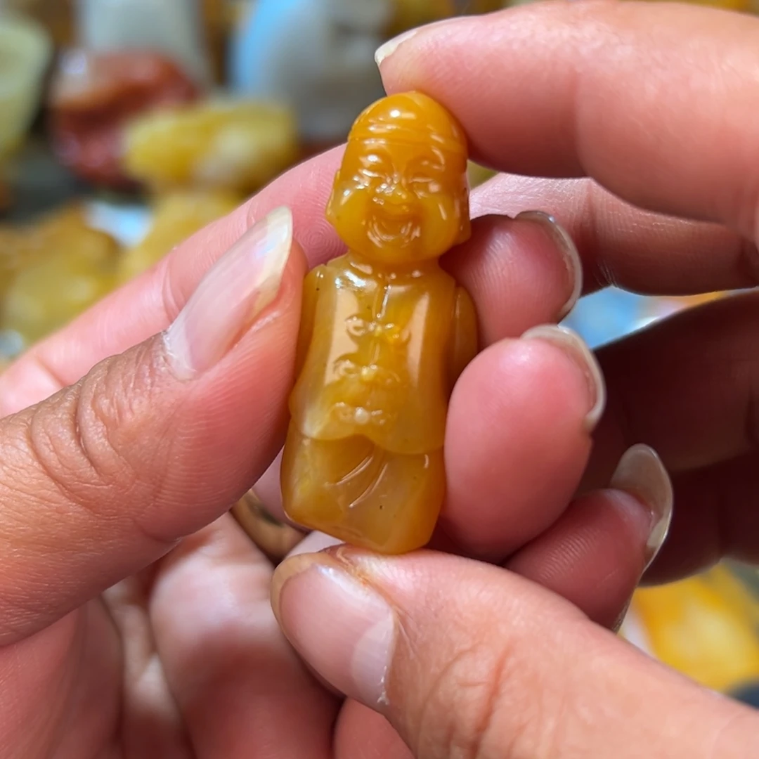 石英质玉（黄龙玉）合金颈饰