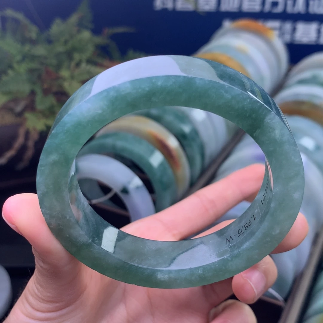 定制翡翠未镶嵌手镯定制不退不换