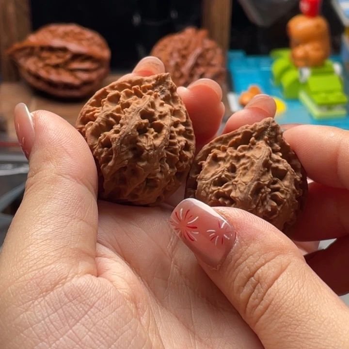 文玩核桃把件白云22