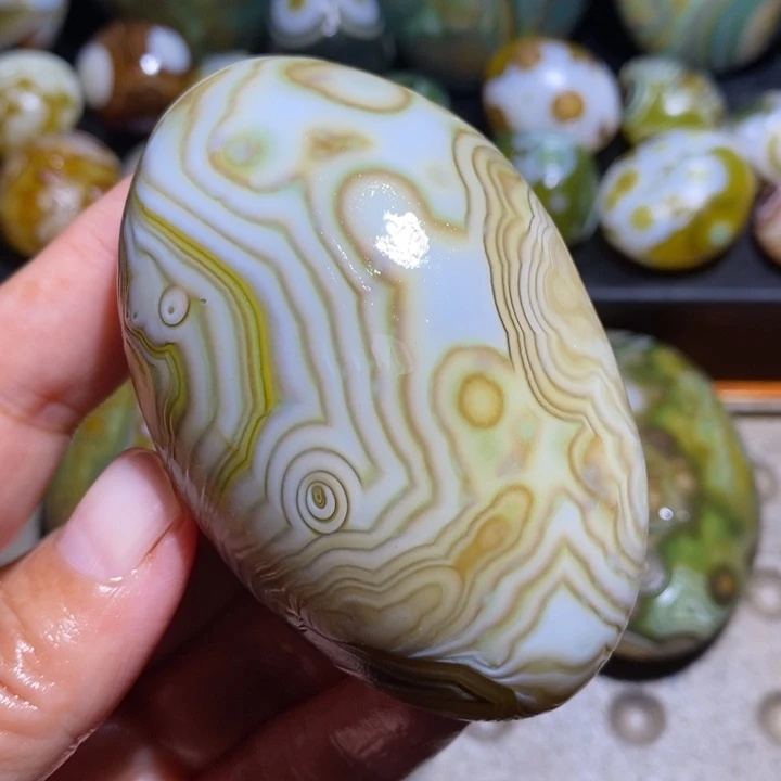 未镶嵌玛瑙/玉髓珠宝半成品77