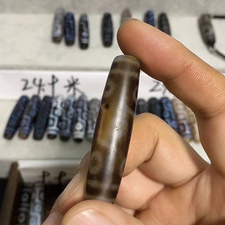 合金颈饰玛瑙/玉髓