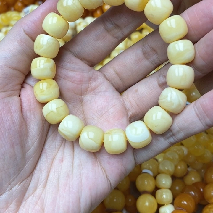 未镶嵌琥珀珠宝奇石