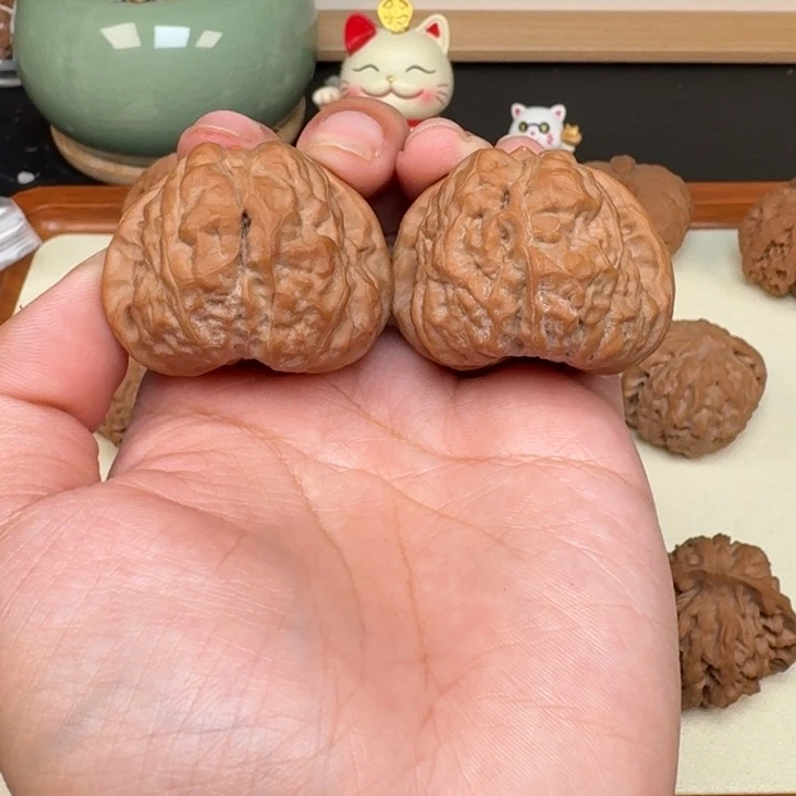 文玩核桃把件全品蛤蟆头40