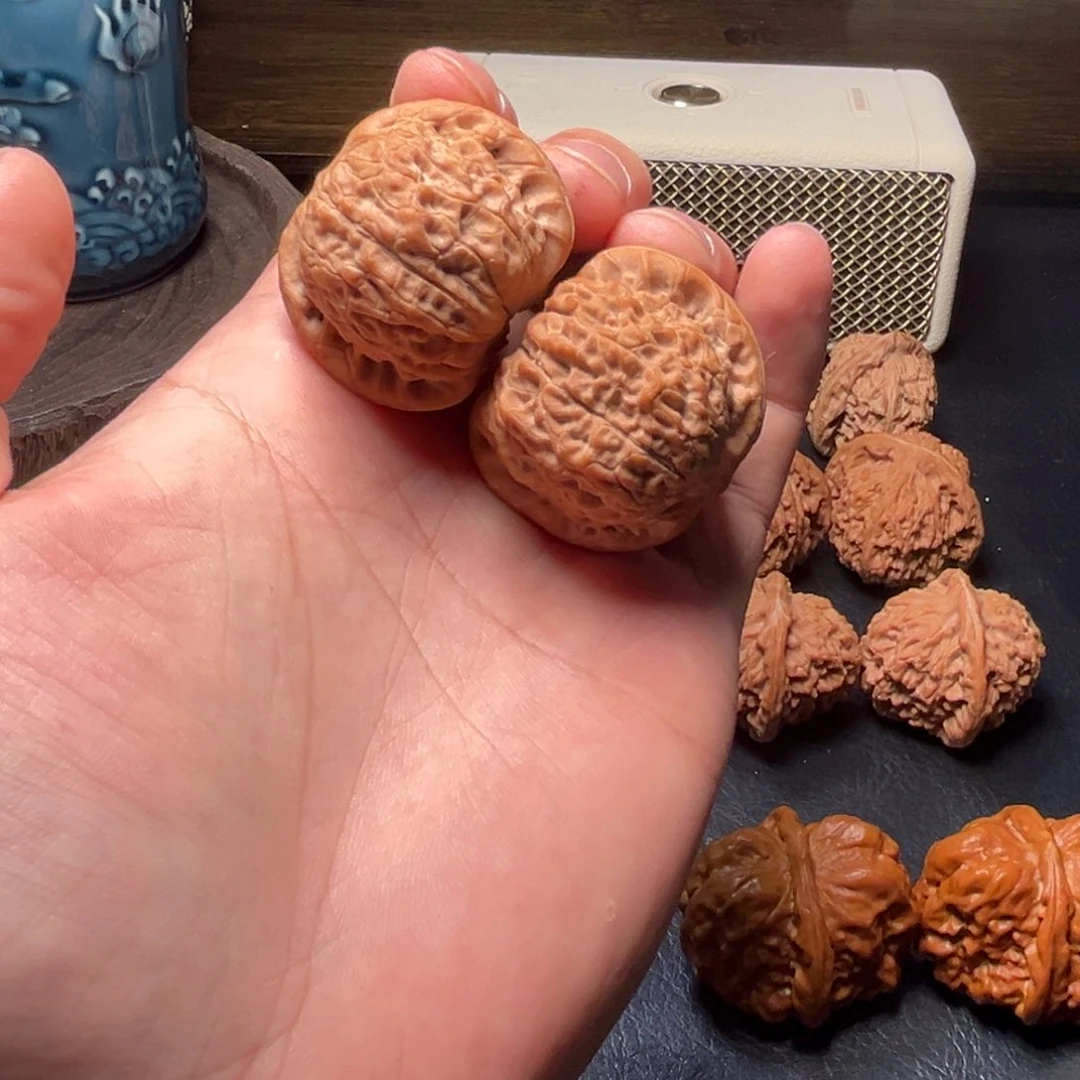 吊坠文玩核桃辉***?血麒麟