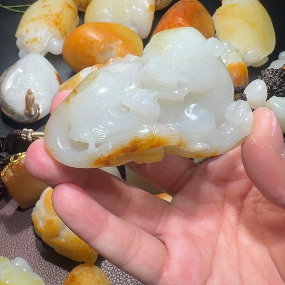 和田玉（子料）未镶嵌把件