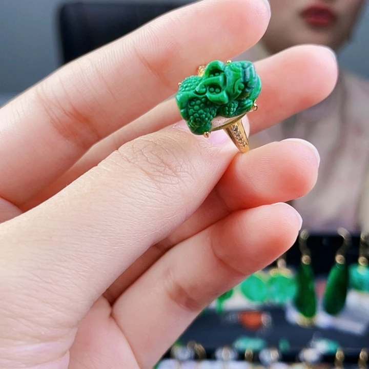 翡翠戒指银S925镶嵌饰品