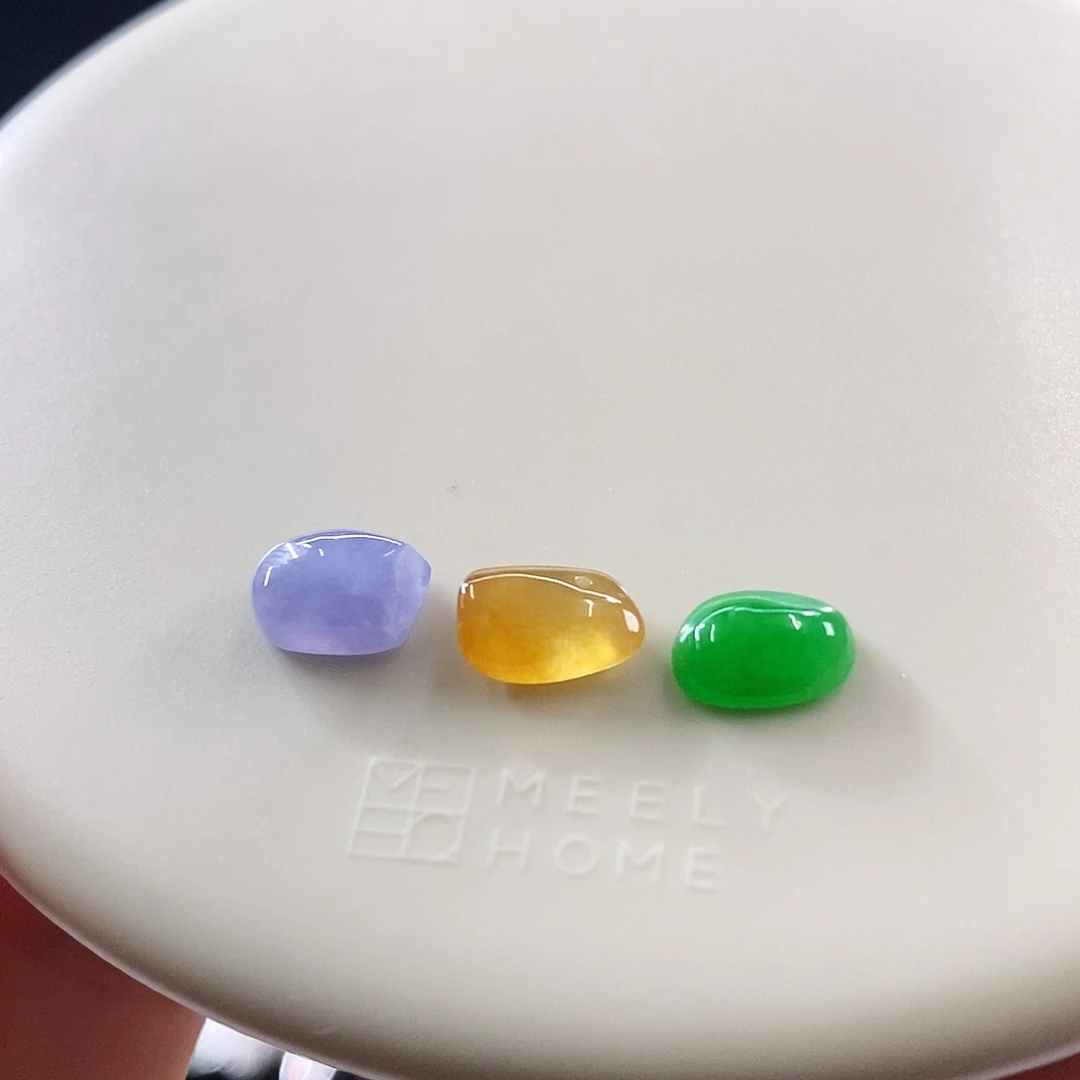 散珠翡翠一手随形