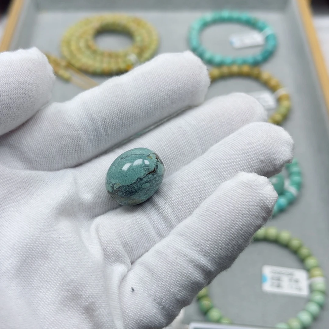 绿松石未镶嵌挂件