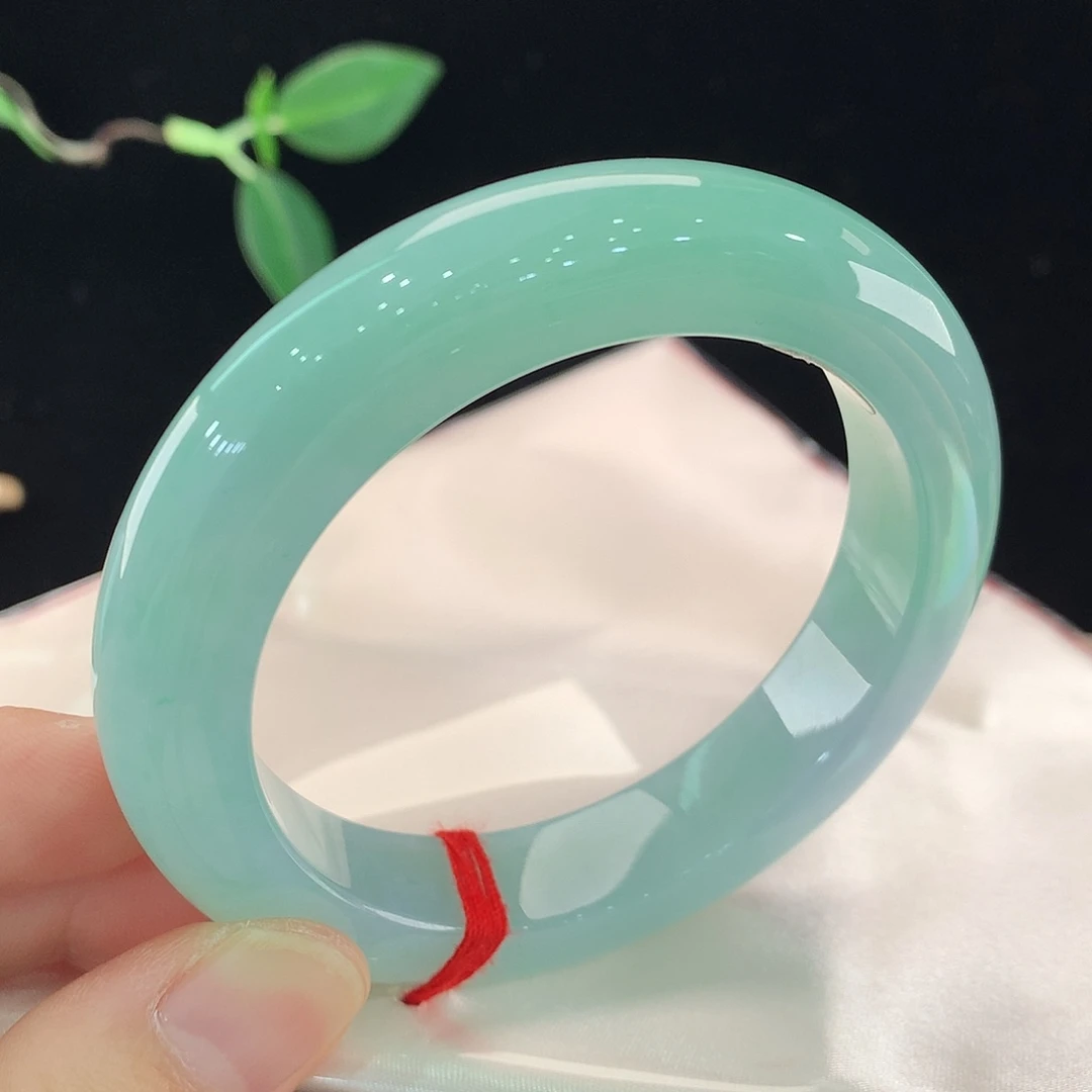 翡翠未镶嵌手镯0482