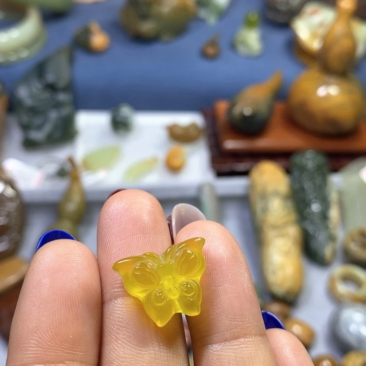 蛇纹石玉未镶嵌岫玉