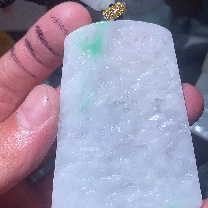 翡翠未镶嵌颈饰保真天然a货翡翠