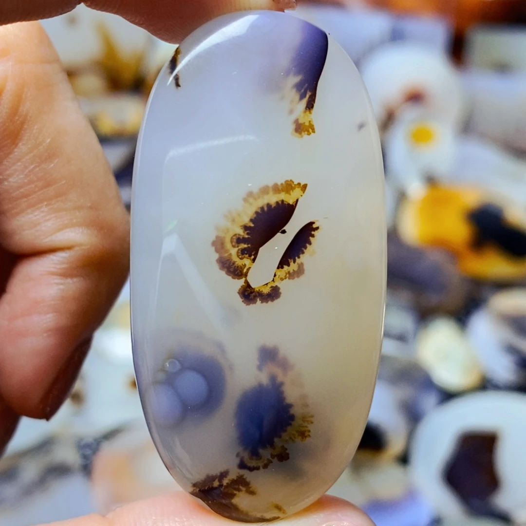 玛瑙/玉髓未镶嵌珠宝半成品