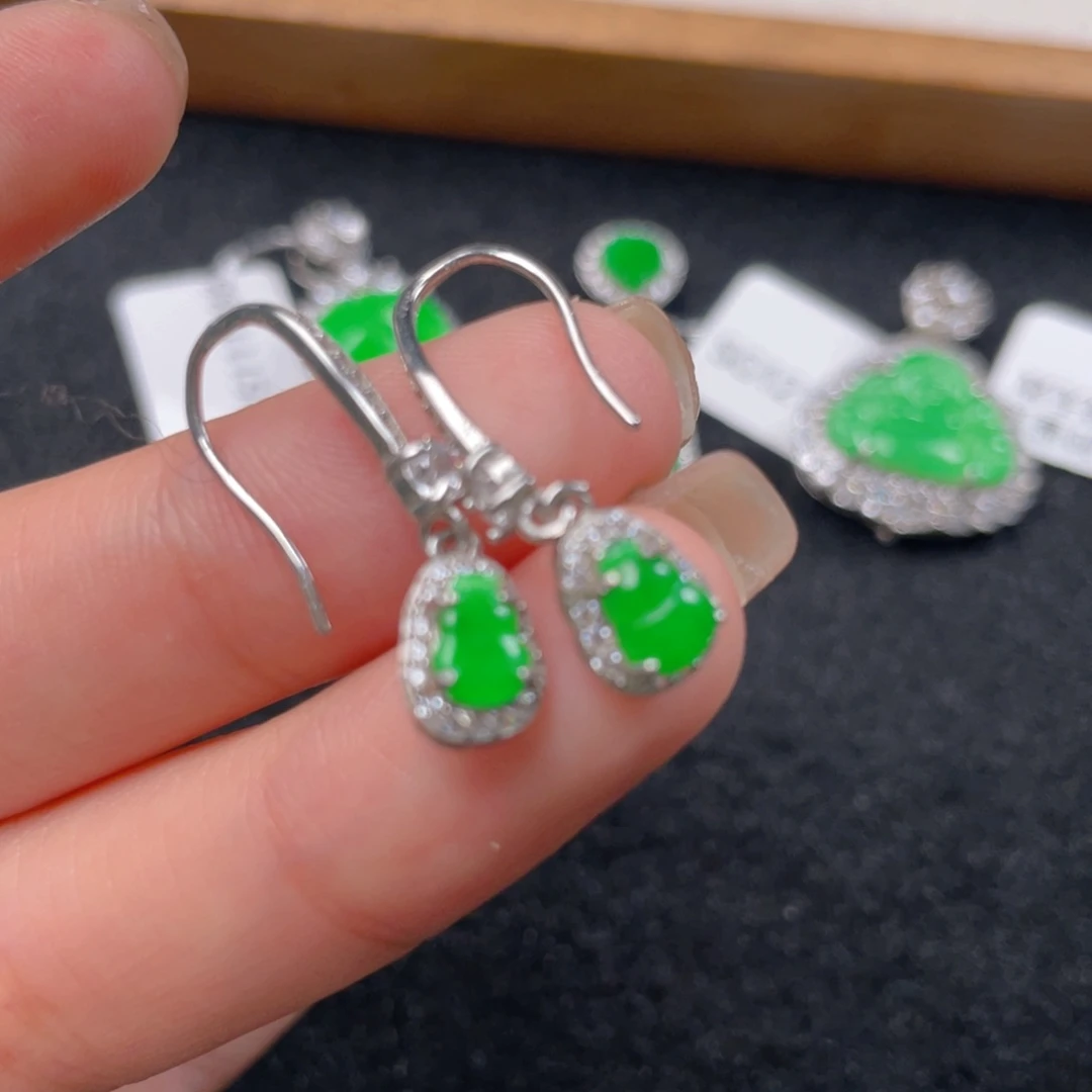 翡翠颈饰银S925镶嵌b b b n n