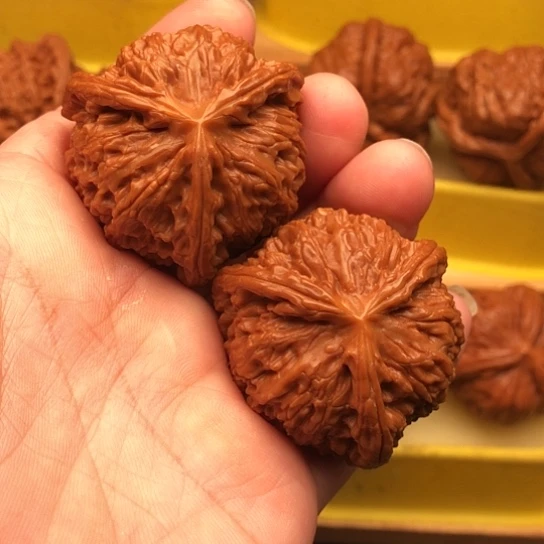 文玩核桃吊坠?*阳核桃