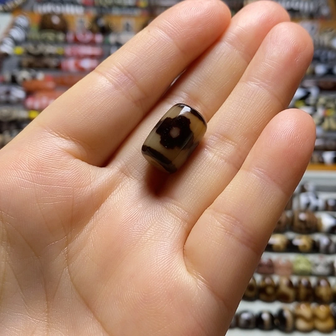 是***啊玛瑙/玉髓颈饰未镶嵌