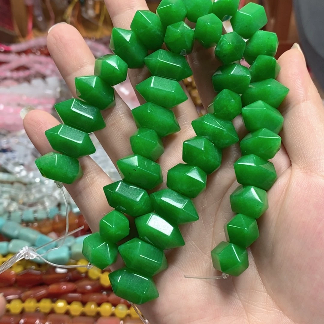 玛瑙/玉髓未镶嵌珠宝半成品马来玉双尖20颗