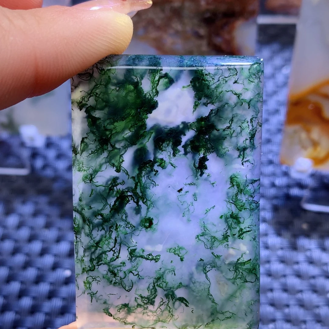 未镶嵌颈饰玛瑙/玉髓简*