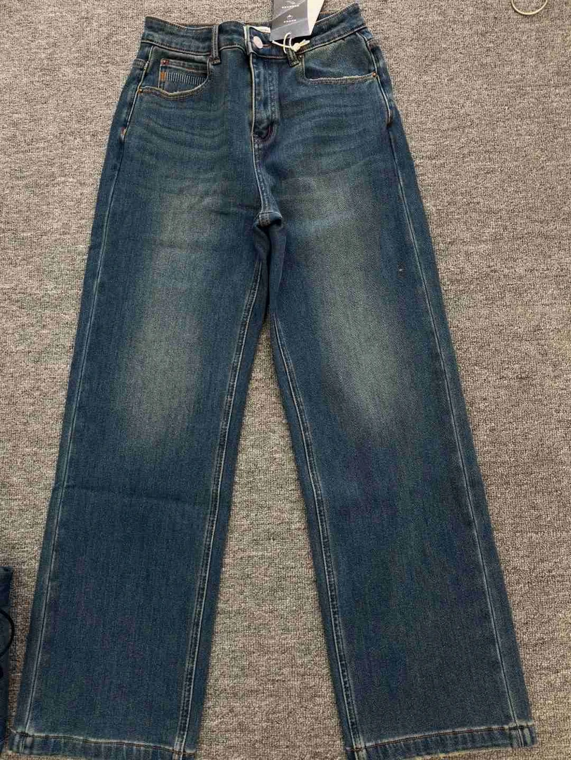 复古窄版直筒牛仔裤