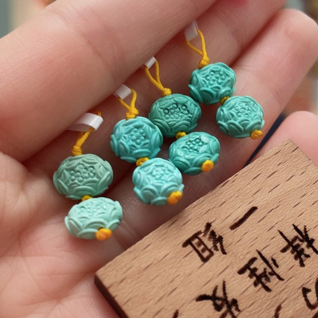 绿松石颈饰未镶嵌