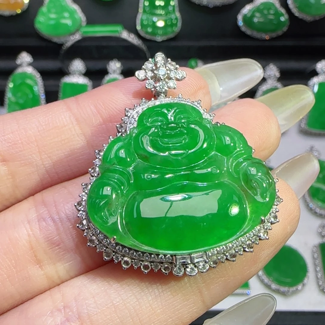 翡翠18K金镶嵌颈饰