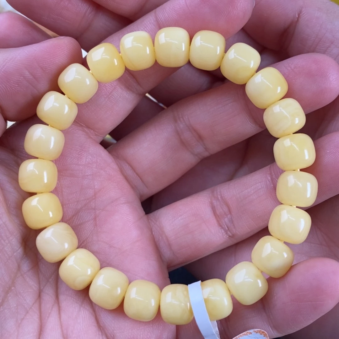 蜜蜡裸石未镶嵌蜜蜡