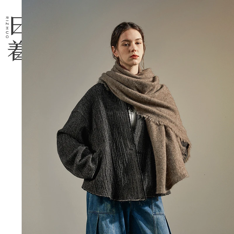 日着侠一匹风无领羊毛大衣2025秋季新款女装人字纹外套RD8206D3