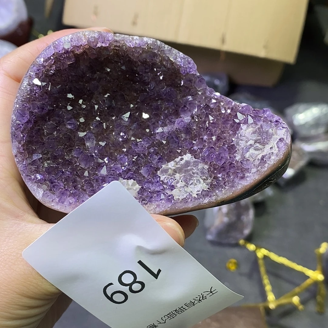 珠宝半成品未镶嵌紫晶