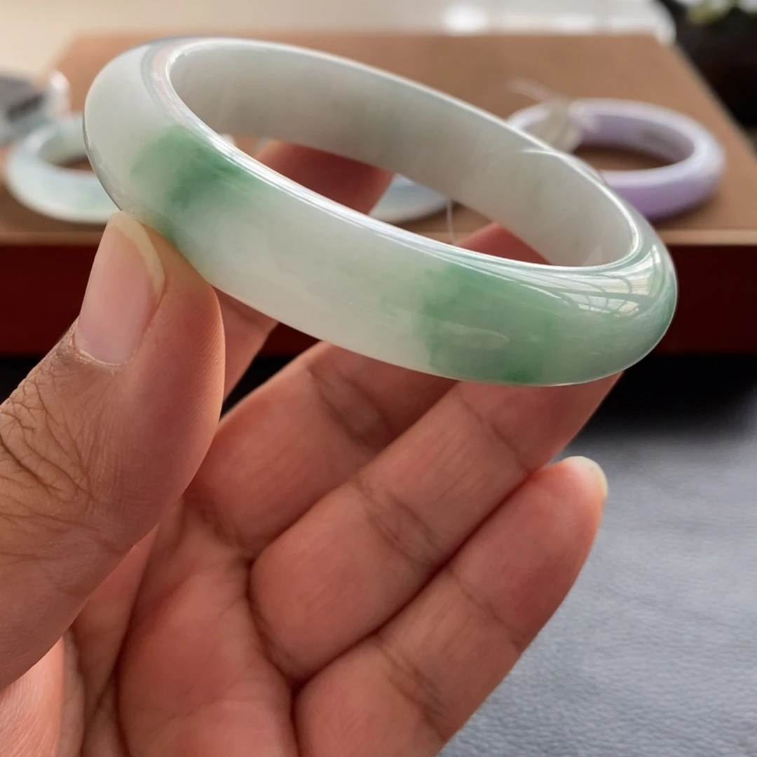 翡翠未镶嵌手镯天然翡翠手镯