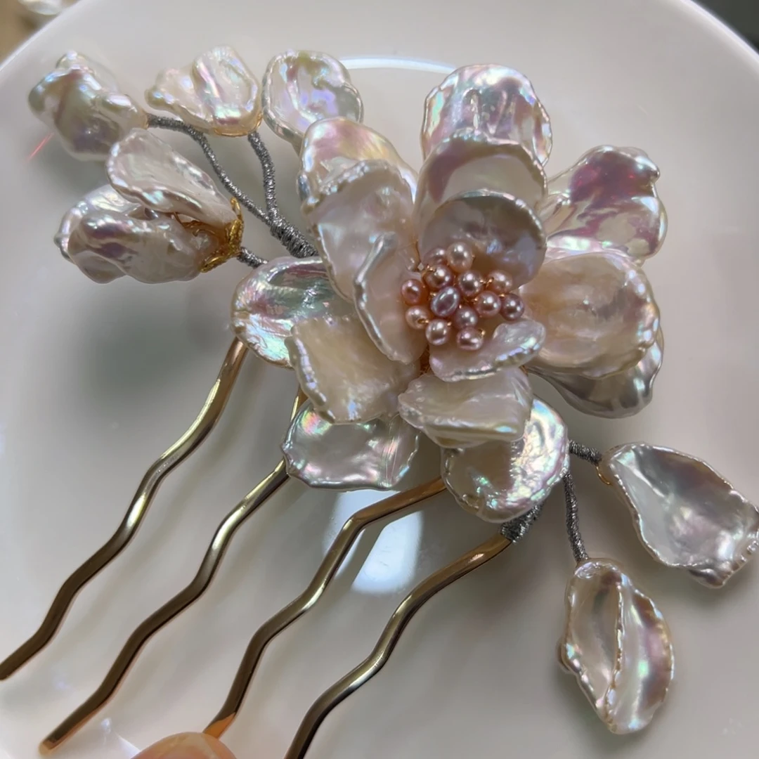 非金属白色三层炫彩发梳