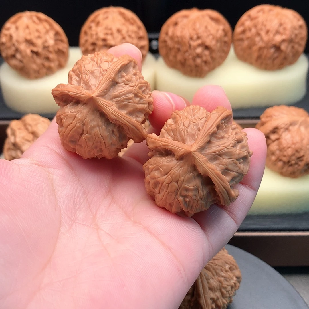 文玩核桃吊坠495号三棱