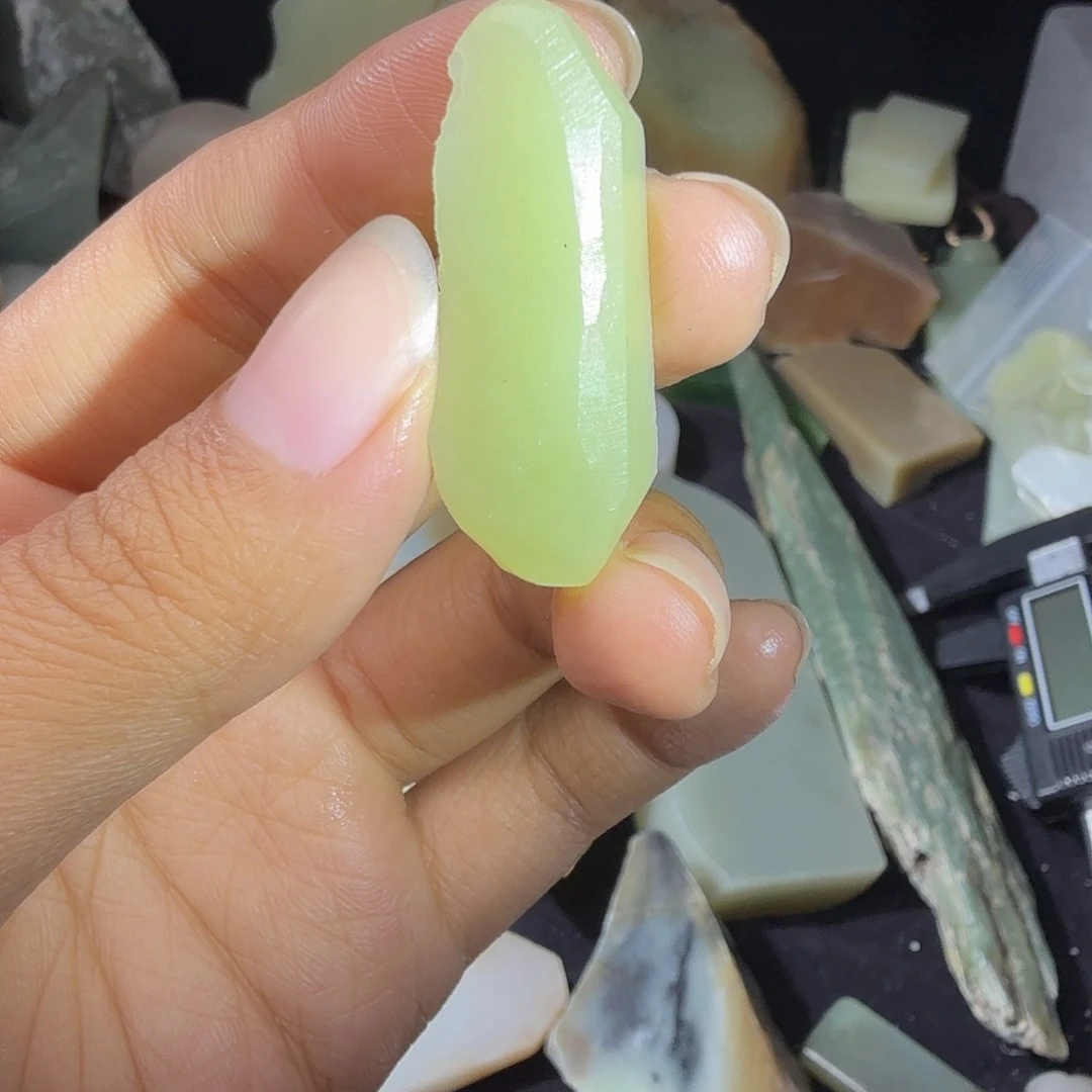 和田玉（糖玉）未镶嵌珠宝半成品