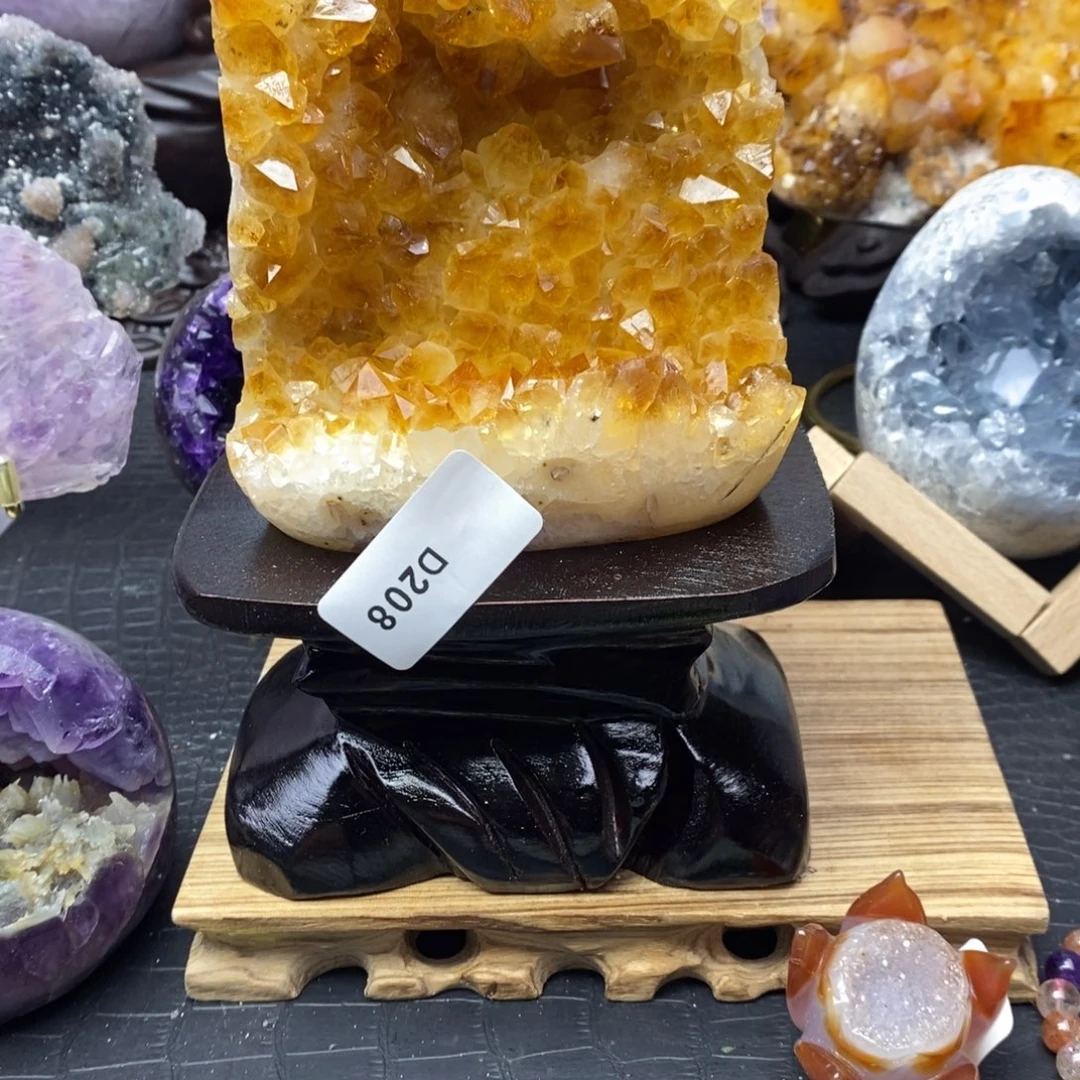 未镶嵌水晶大型摆件（非配饰）