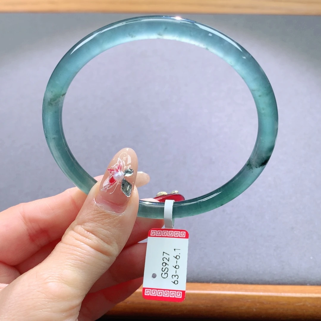 翡翠手镯未镶嵌天然翡翠手镯