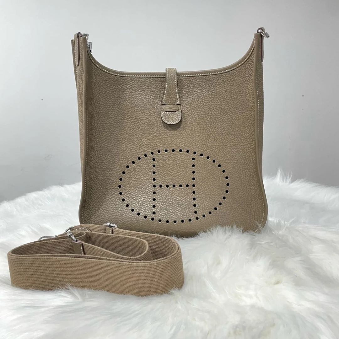 99新 Hermes/爱马仕 evelyne大象灰29U刻 US59162