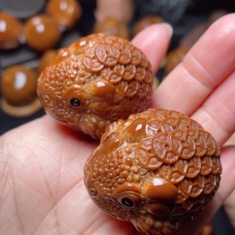 【闪购商品】手串/手链橄榄核37左右金币金蝉手球