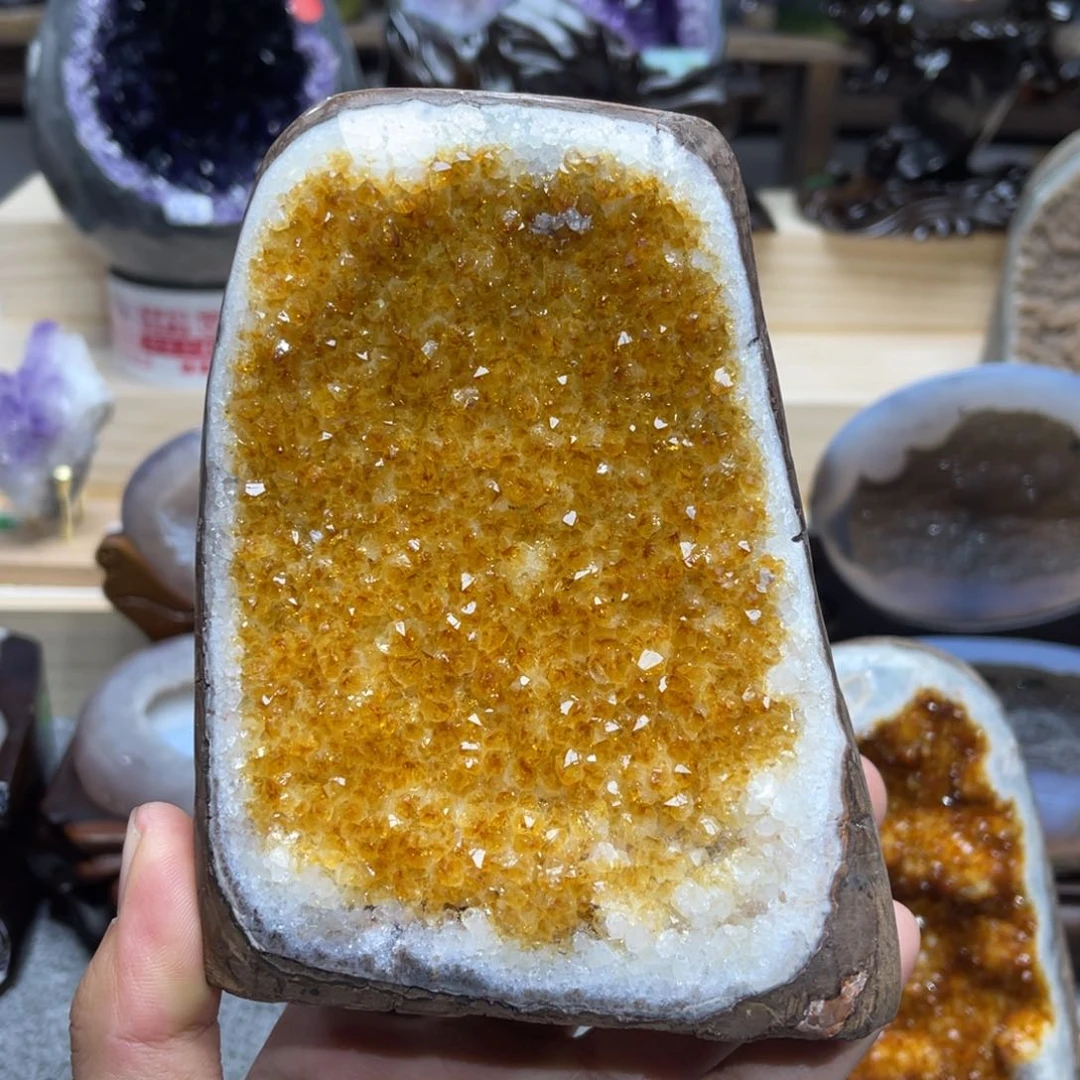 水晶大型摆件未镶嵌