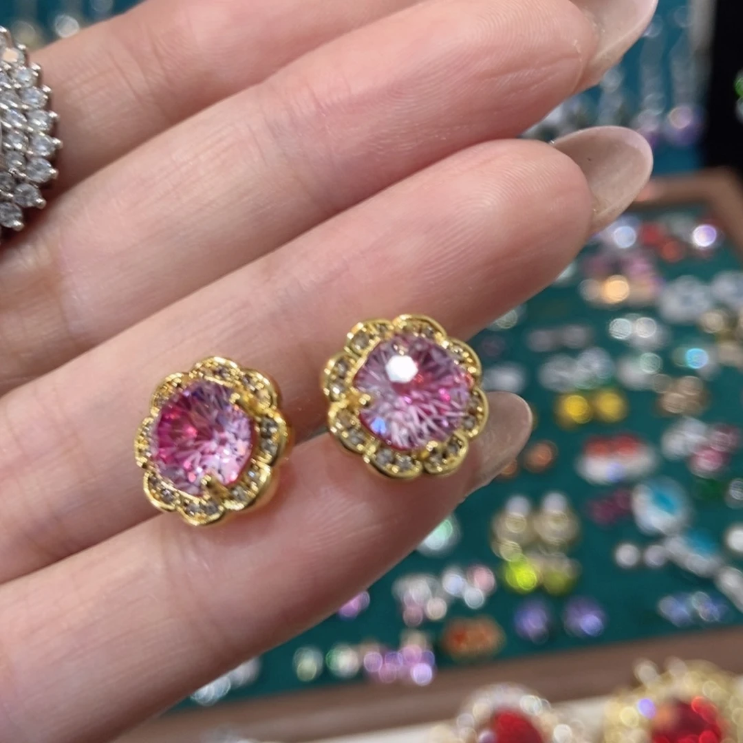 6锆石（处理）耳钉