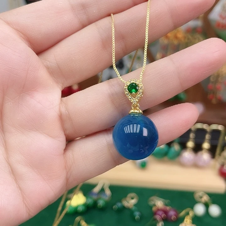 合金石英质玉耳饰