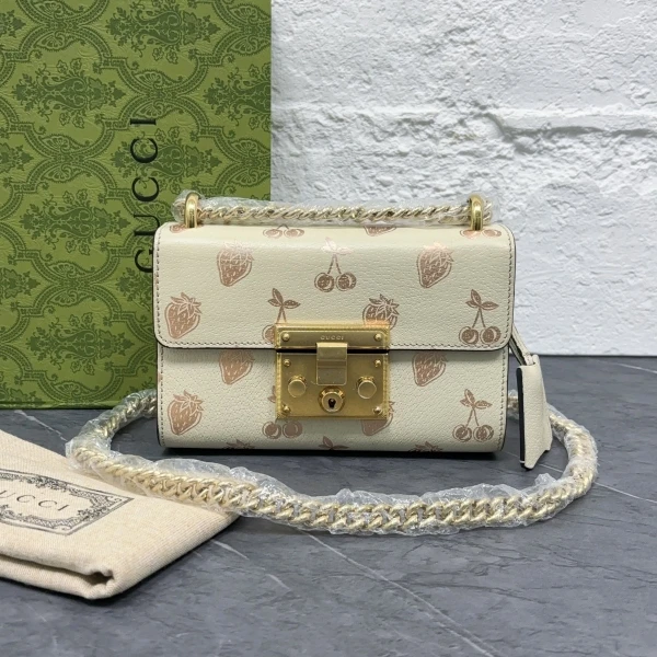 妃鱼/古驰/95新/包包/市场价16500/250119XZ0028