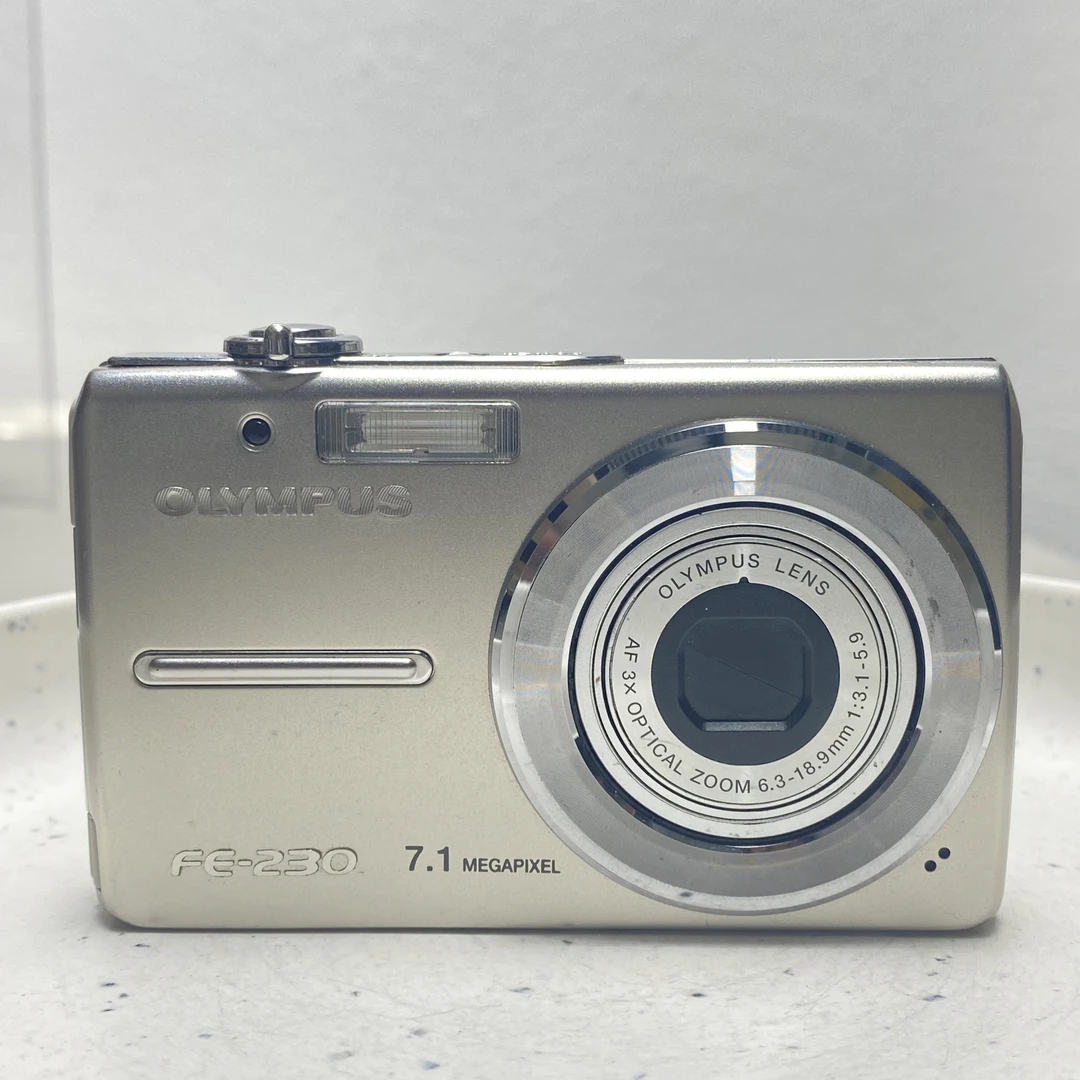 9新 Olympus/奥林巴斯 奥林巴斯FE230自备读卡器700万像素3倍变焦