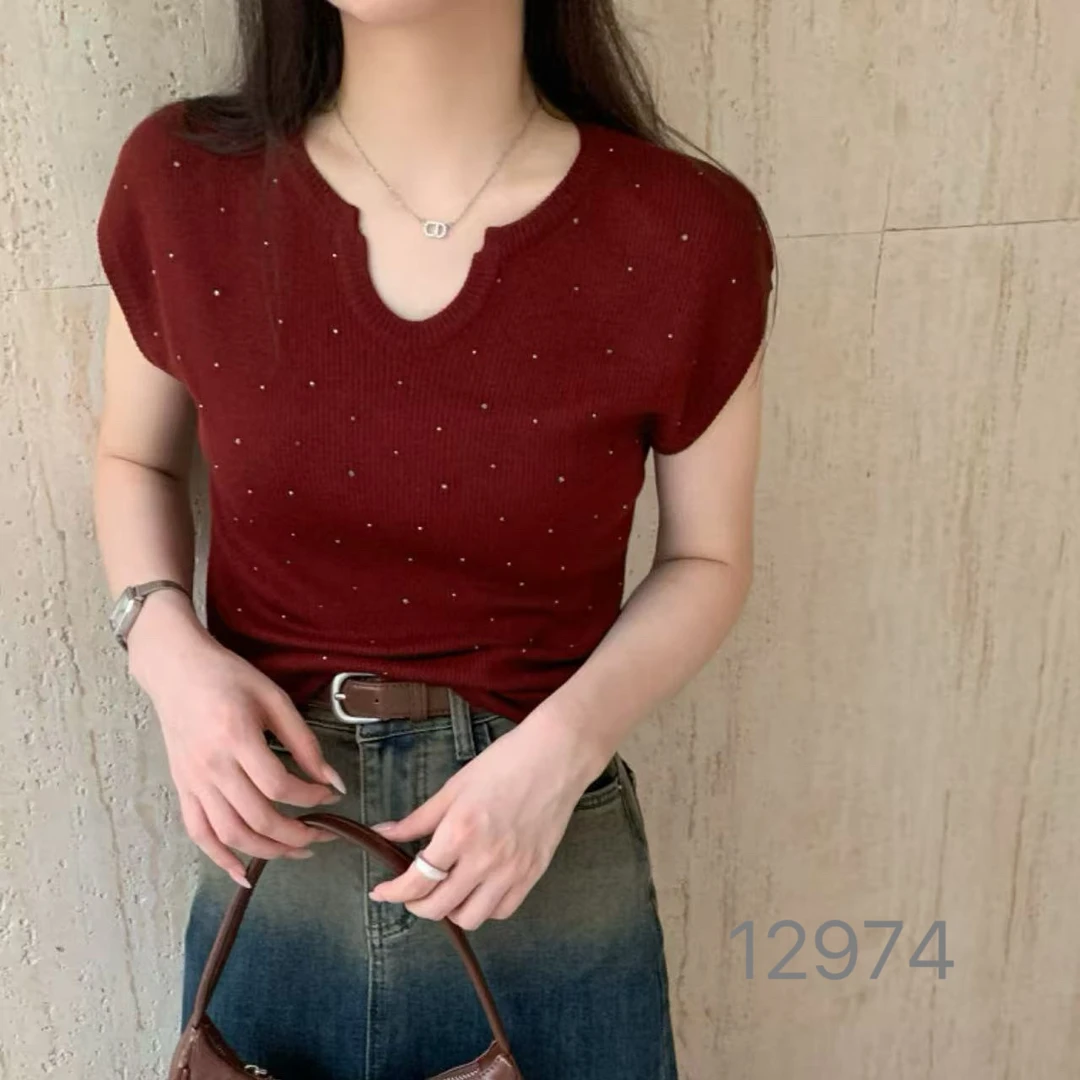 12974（部分无水洗唛，介意慎拍）CHUXUN新款剪刀领镶钻小飞袖