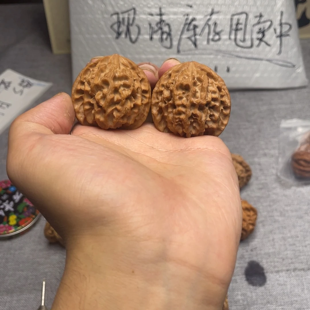 文玩核桃把件龙葵 020
