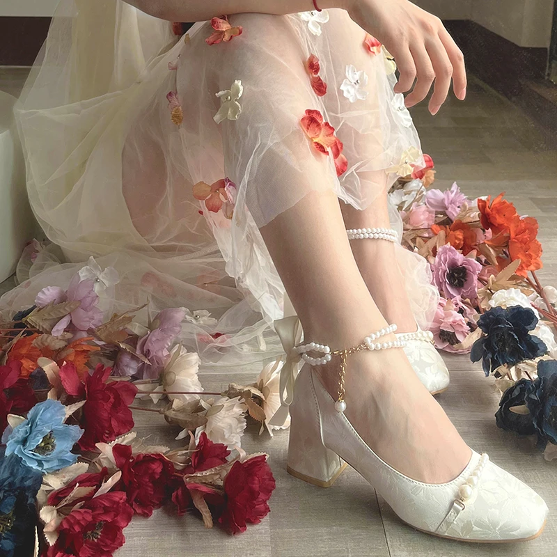 新中式白色粗跟旗袍鞋不累脚珍珠伴娘鞋婚鞋新娘鞋高跟单鞋女春夏