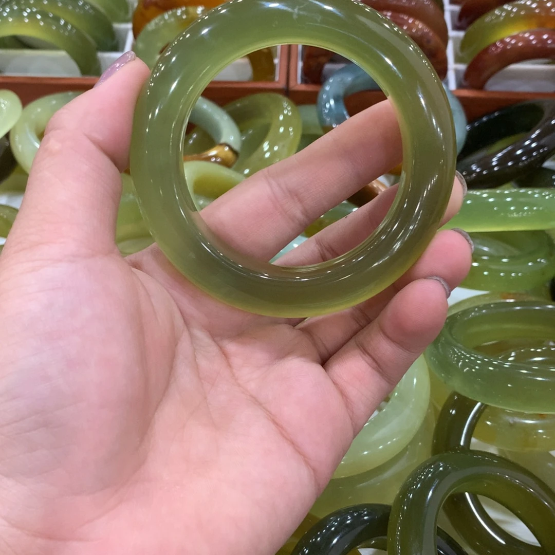 未镶嵌蛇纹石玉手镯