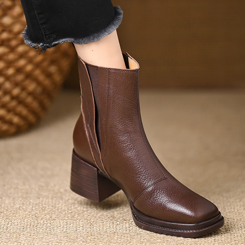 中跟厚底切尔西靴子5厘米舒适羊皮复古方头粗跟短靴女烟筒马丁靴