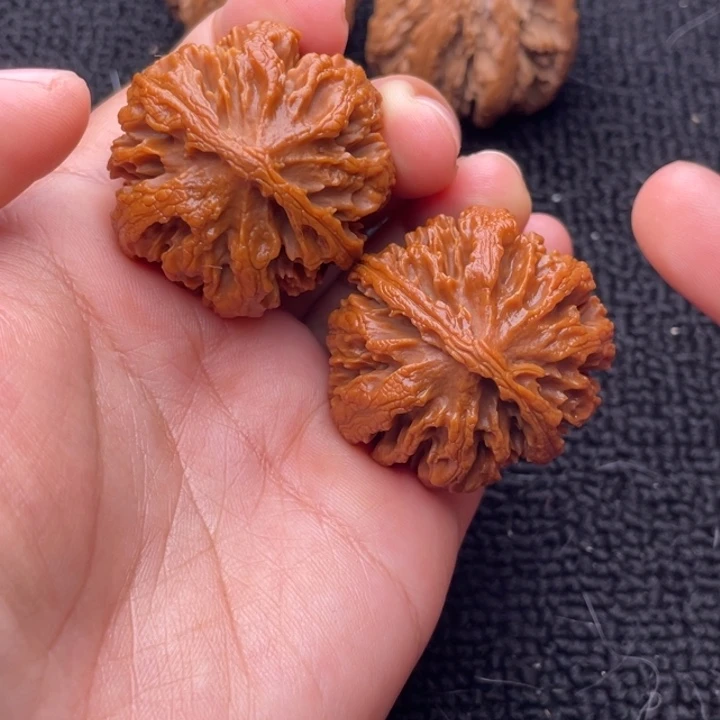 吊坠文玩核桃文玩核桃13